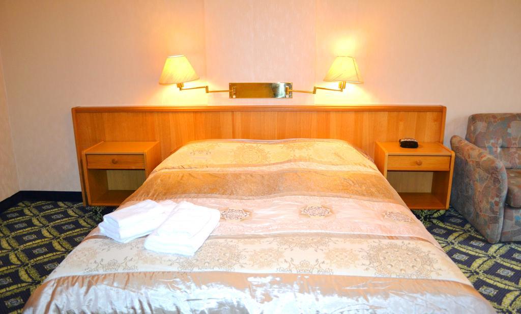 Hotel Zum Goldenen Hirsch Sankt Kilian Rum bild