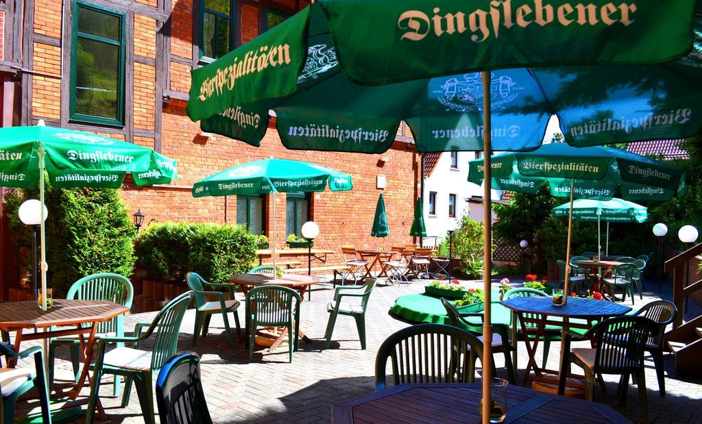 Hotel Zum Goldenen Hirsch Sankt Kilian Exteriör bild