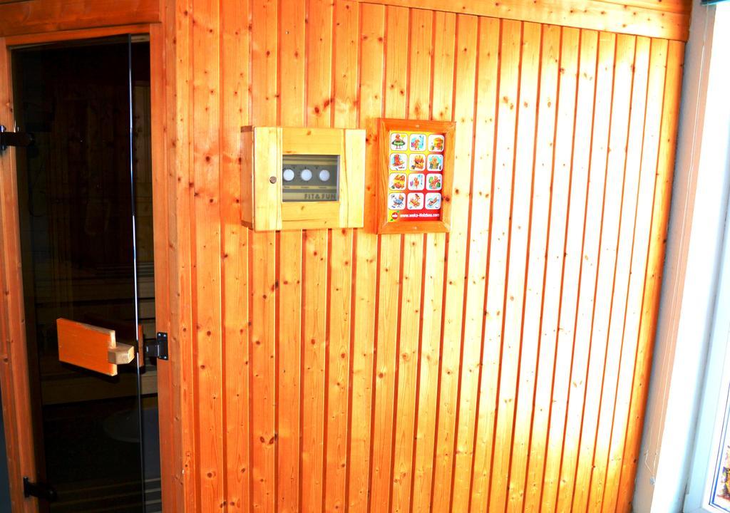 Hotel Zum Goldenen Hirsch Sankt Kilian Exteriör bild
